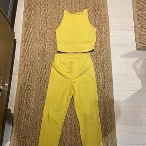 Yellow Old Navy Workout Set (Power Chill) Extra High Rise